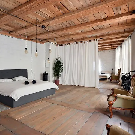 Doma Church Apartment *