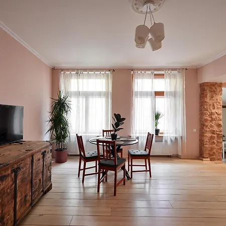 Doma Church Apartment *